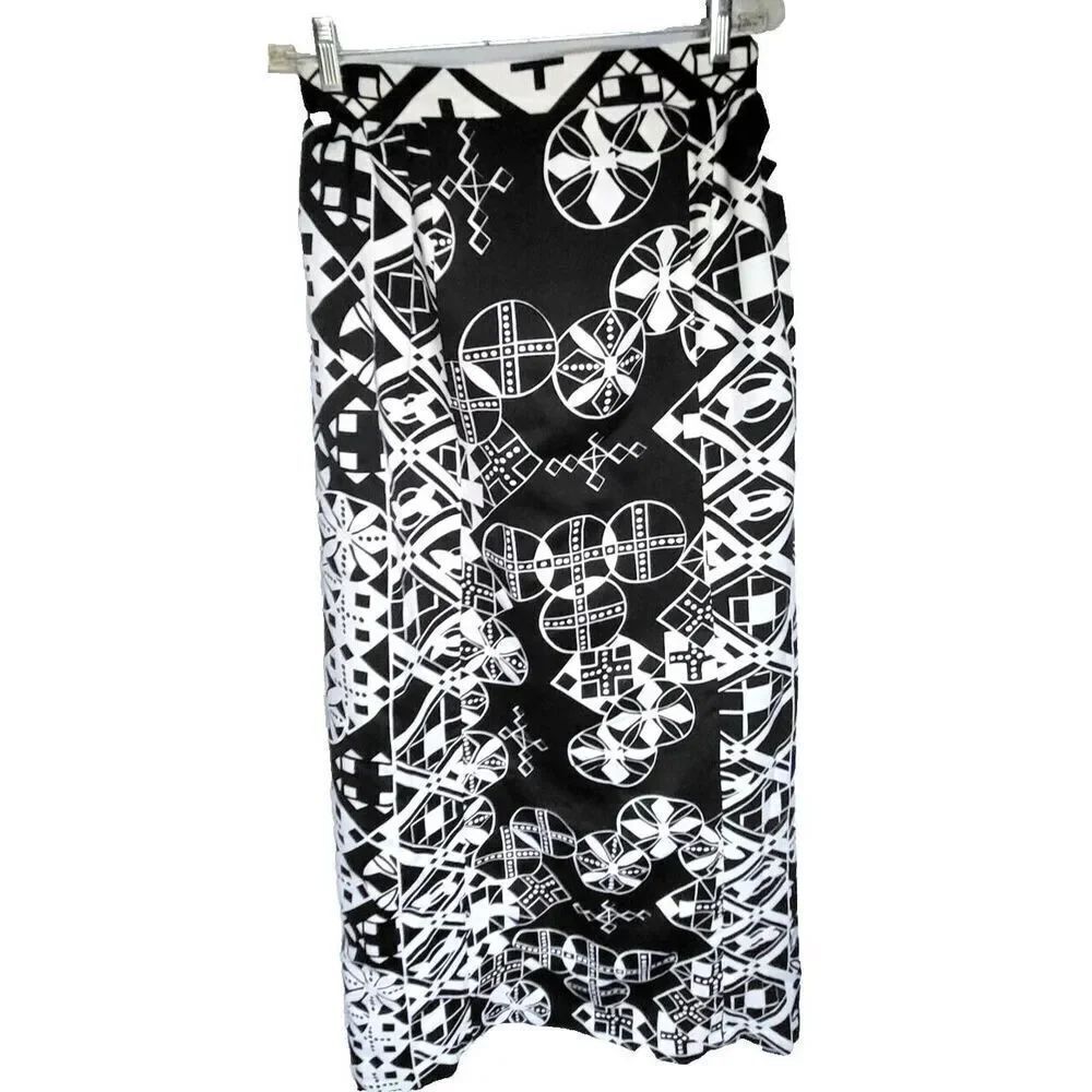 Exta Long Tall Handmade Black and White Geometric Maxi Skirt 28 in waist 45 long